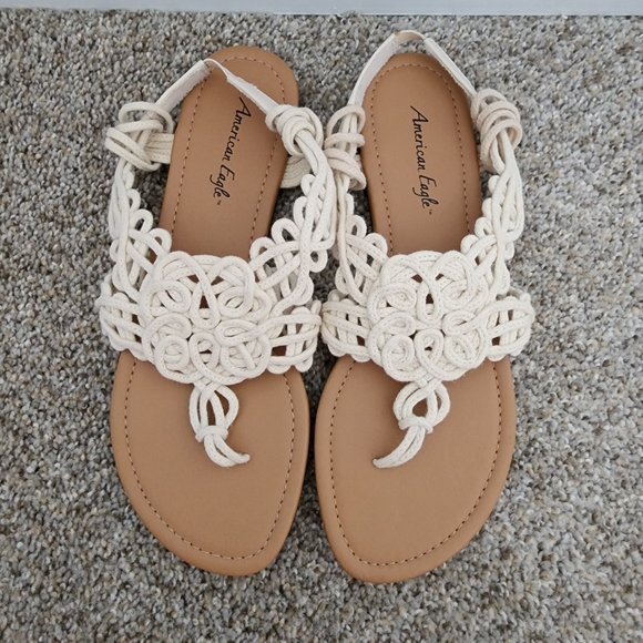 American Eagle Sandals Women’s 7.5 Cream Braided Thong - Picture 5 of 7